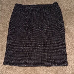 Torrid Black Textured Stretch Pencil Skirt - size 14